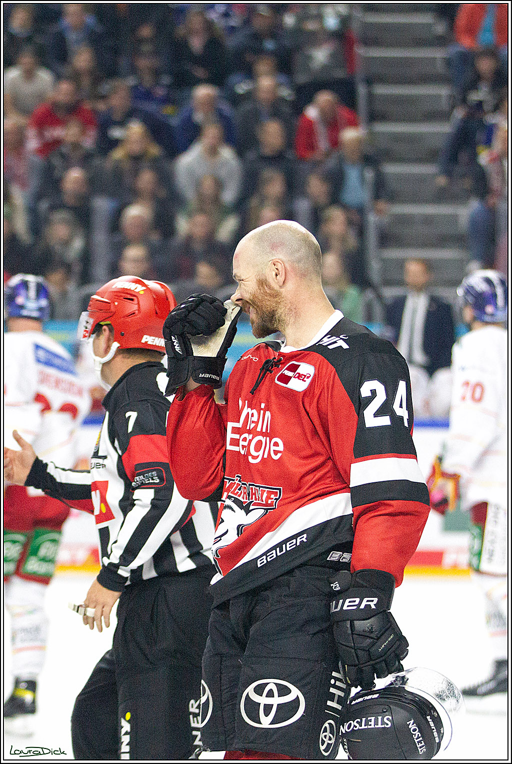 PENNY DEL;  Koelner Haie - Duesseldorfer EG; Koeln, 19.10.2021